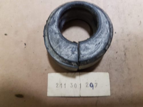 211301297 Rubber mounting, front