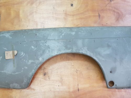 315821302 Fender, rear, right