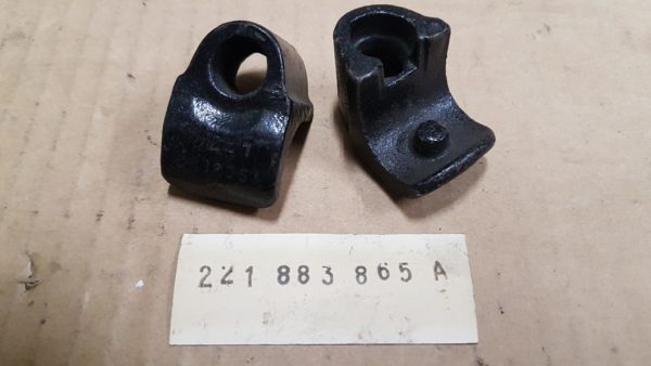 221883865A Hold down clamp, middle seat