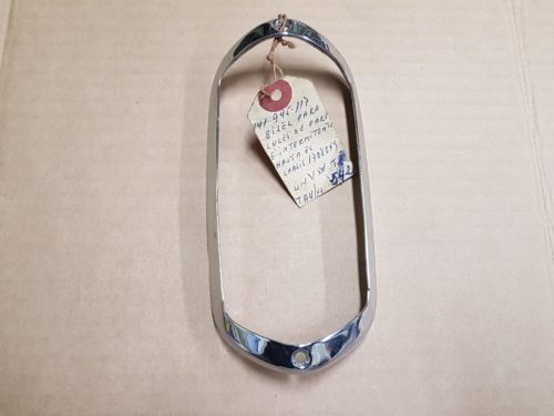 141945117 Tail light brezzel