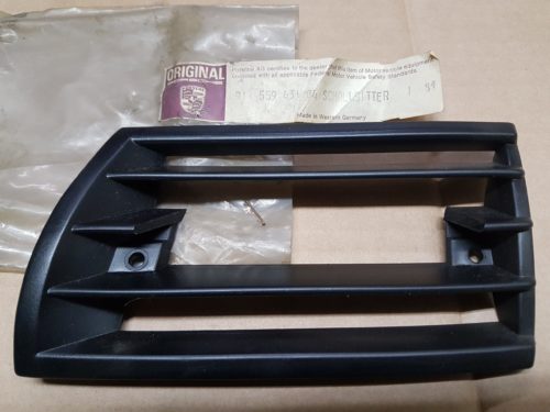 91155943104 Horn grille