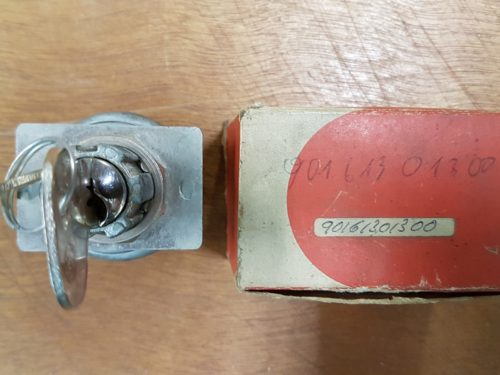90161301300 Ignition switch