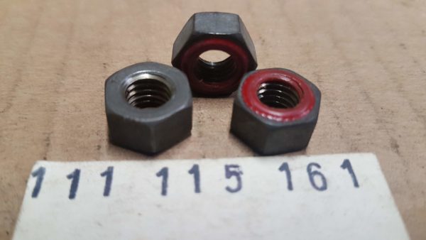 111115161 Sealing nut M8, oil pump cover