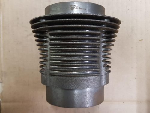 111198057 Cylinder with piston kit