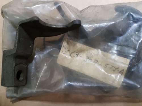 113309571A Selector fork, reverse gear