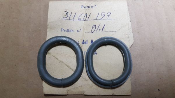 311601159 Grommet, valve hole in ring embellisher, set of 4