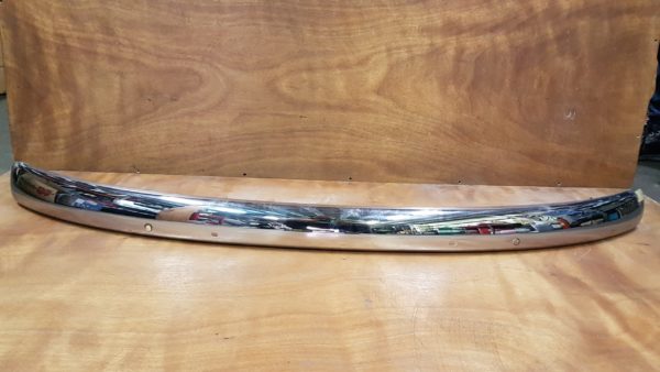 113707111A Front bumper, chromium plated