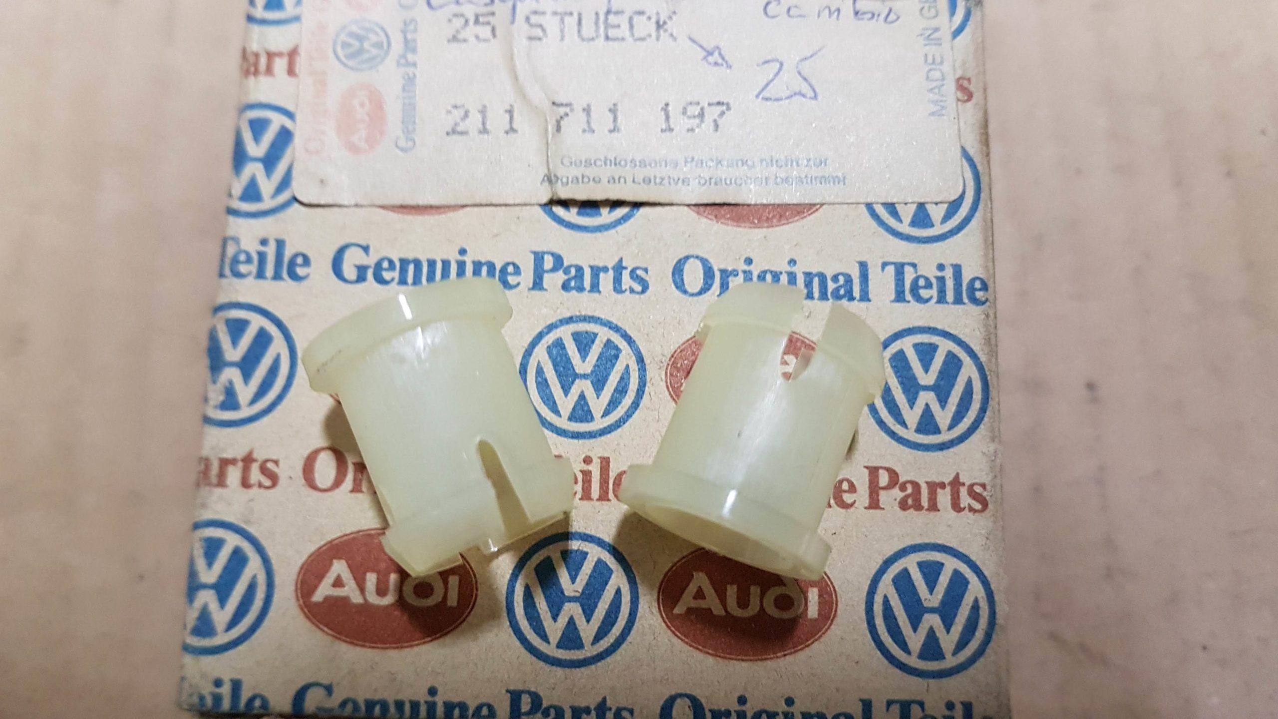 211711197 Shift rod bushing HERITAGE STOCKS Original Parts