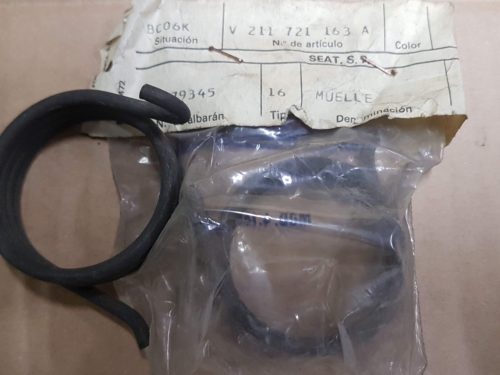 211721163A Brake pedal spring