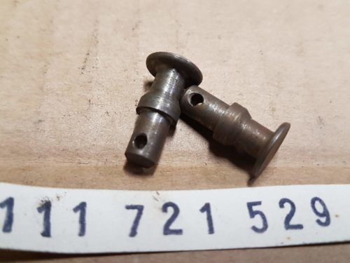111721529A Bolt front, accelerator cable