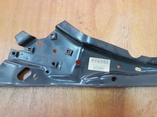 111809635E Retainer, rear bumper braket, left