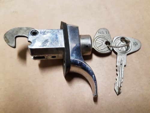 113827503H Lock, rear hood, lockable