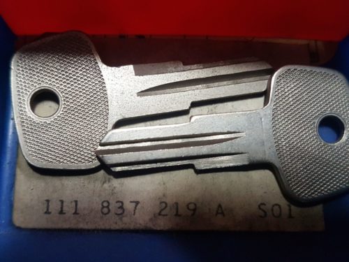 111837219A S01 Key blank, Profile B2