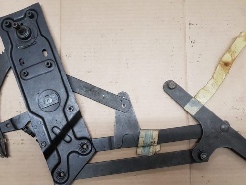 151837502C Winder, door window, right