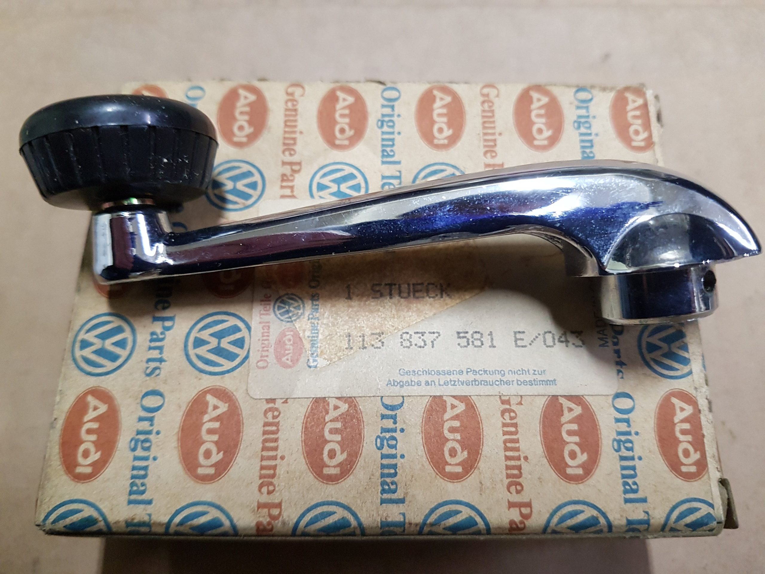 113837583A Window handle
