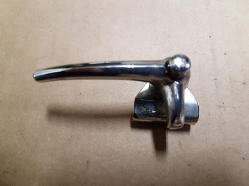113837639A Lock, vent wing