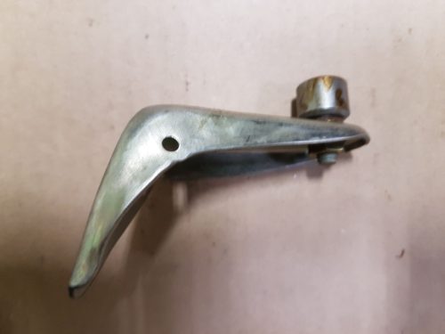 211843436B Roller and bracket, sliding door, upper