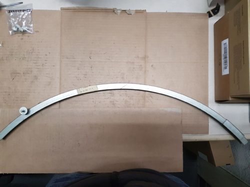 151847331B Guide channel, drop quarter window, left