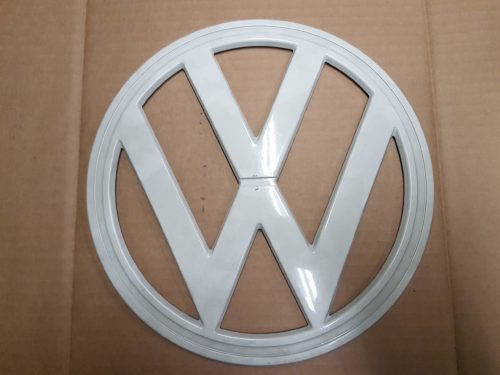211853601B 90D VW sign ∅ 250mm, front, plastic, 4 mounting pins