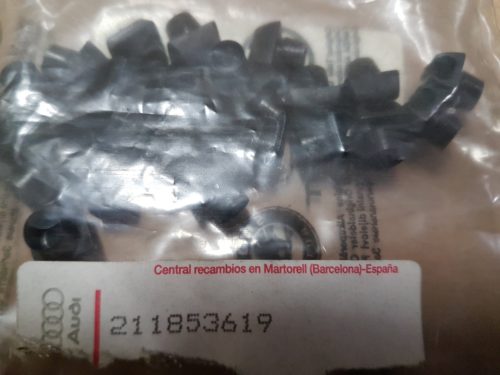 211853619 Retaining clip