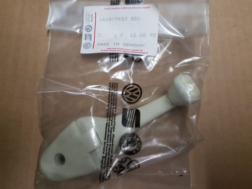 161877453 581 Handle, sliding roof