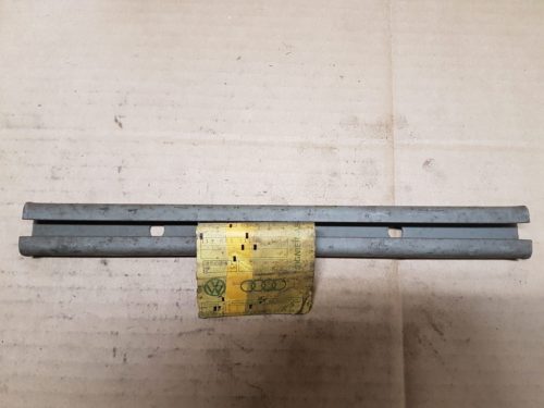 113881211D Guide bar, front seat, left