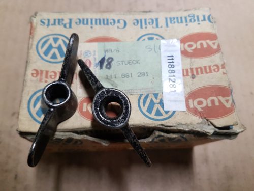 111881281 Wing nut, seat mounting