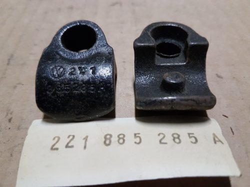 221885285A Clamp, rear seat