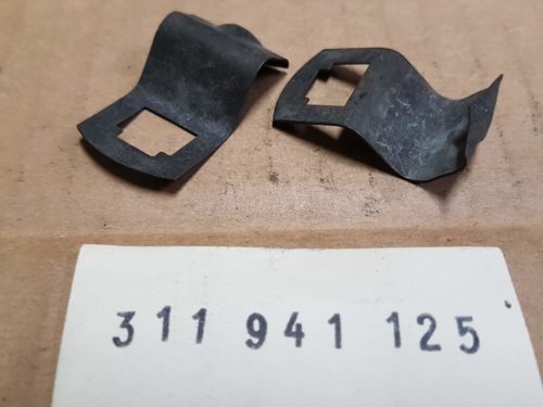 311941125 Retainer spring, headlamp lens