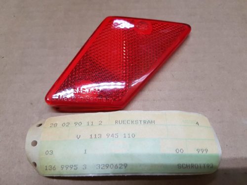 113945110 Side reflector, right