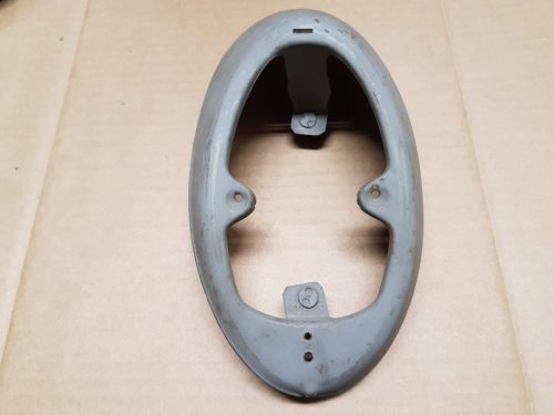 111945216A Tail light housing, right