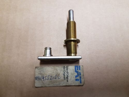 111955215C Windshield wiper shaft with crank