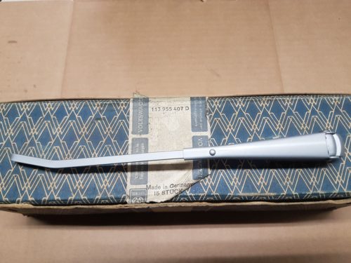113955407D Bracket with windshield wiper arm, silver