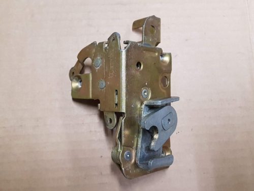 111837016D Door lock, right