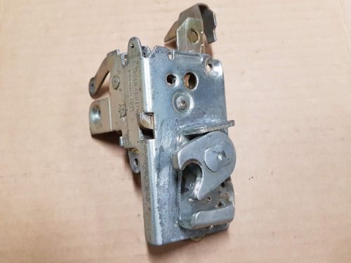 111837016H Door lock, right
