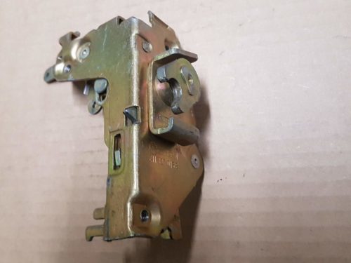 211837016E Door lock, right