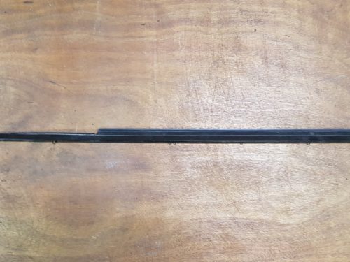 91153143100 Moulding black