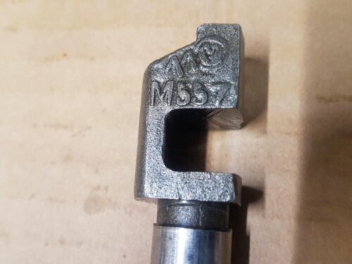 113309557 Selector shaft