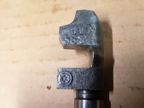 113309567 Selector shaft