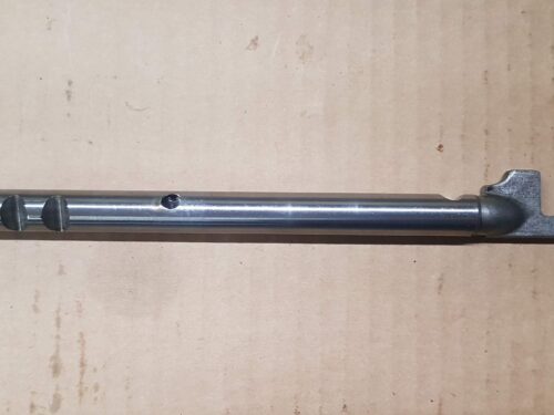 113309577 Selector shaft reverse