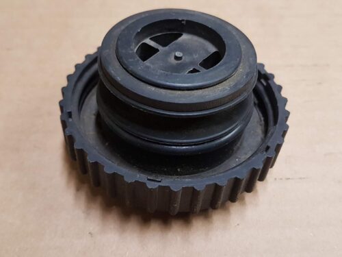 022115303 Oil filler cap