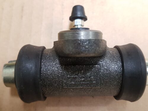 131611057 Brake cylinder