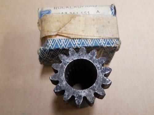 113311161A Reverse gear