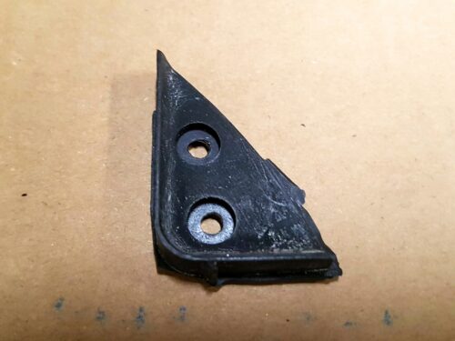 151871203 Seal header bow