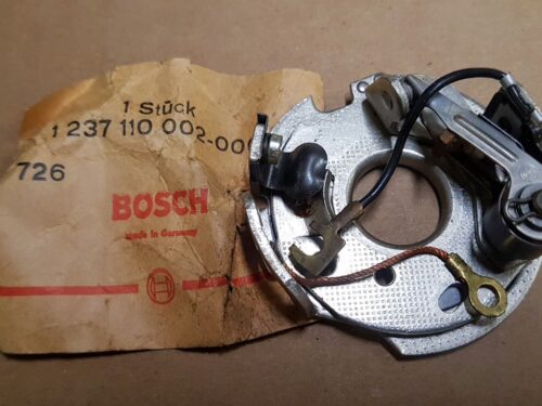 113905227 Contact breaker plate