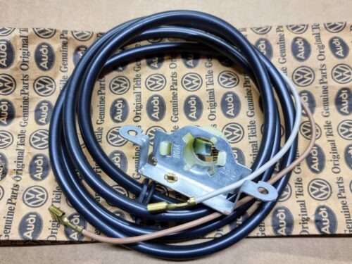 111943117D Bulb holder, license plate light