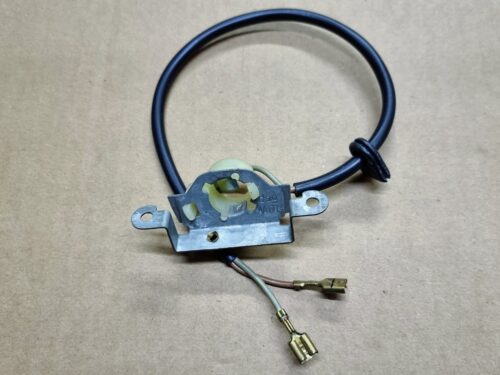 311943117C Bulb holder