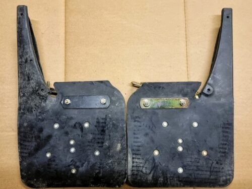 311821805D Mud flaps set