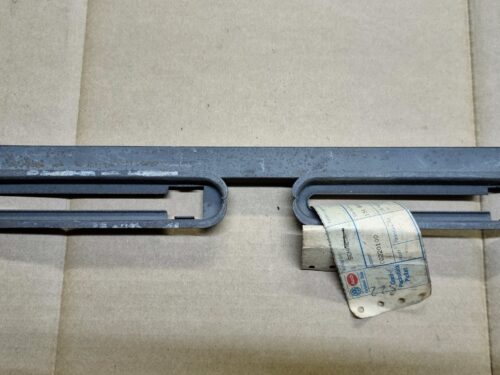 151837572D Lift channel door window