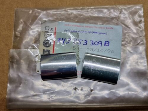 143853309B Trim molding sleeve